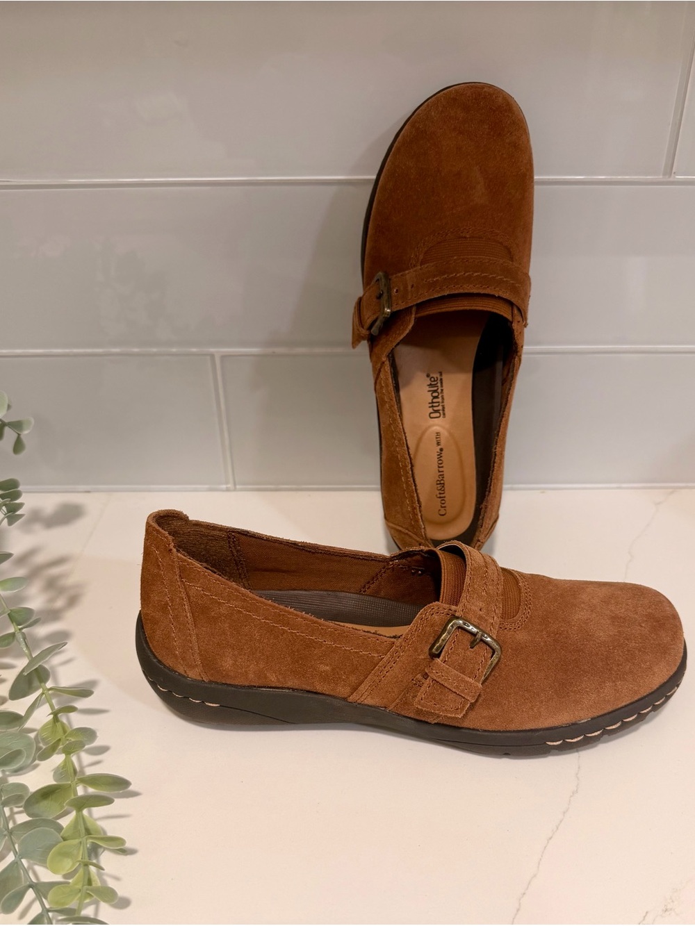 Women's Croft & Barrow Leather Shoes 8 M Slip On Loafers Brown Suede Casual New